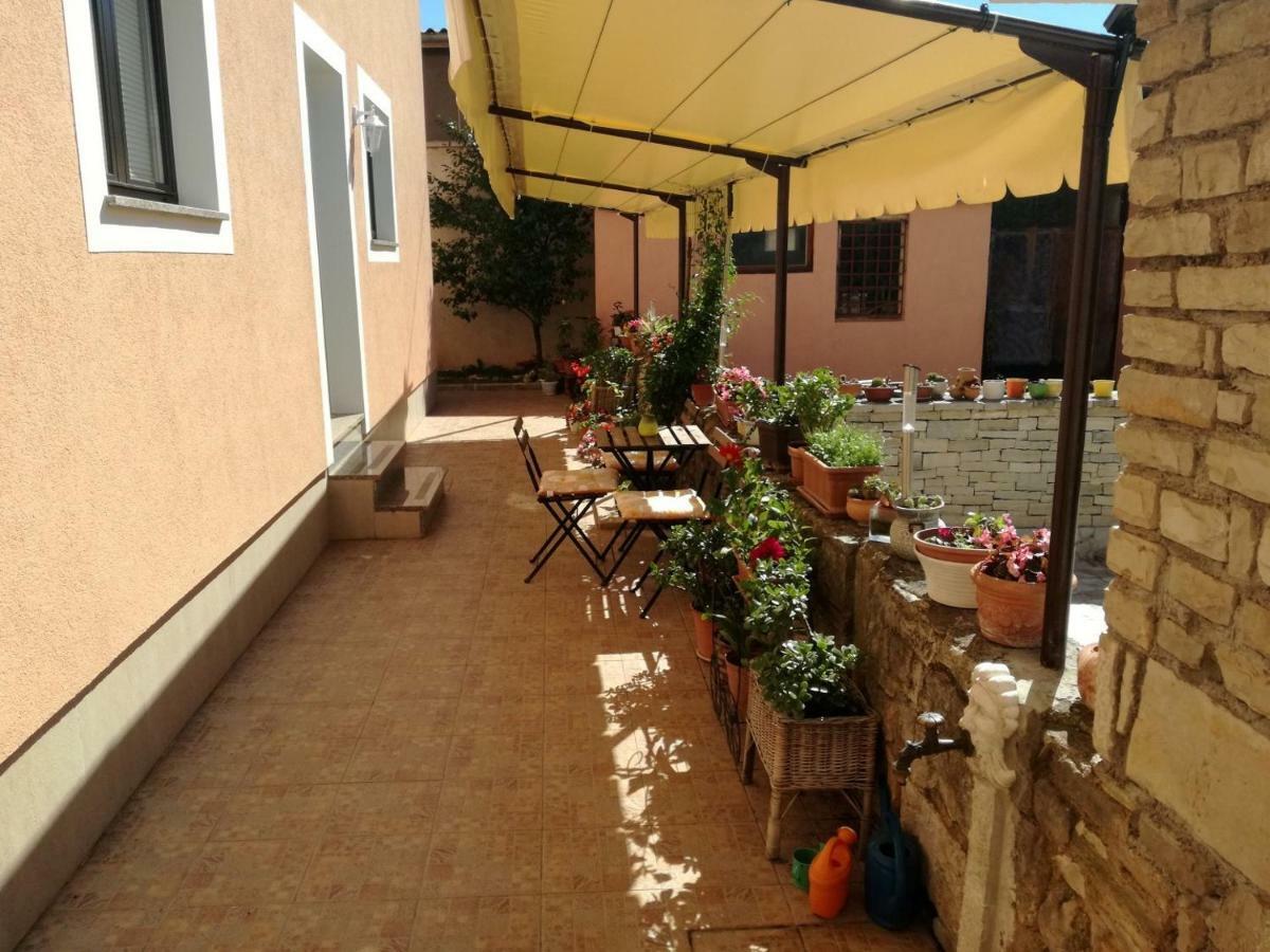 Apartmani Bubnic Umag Bagian luar foto