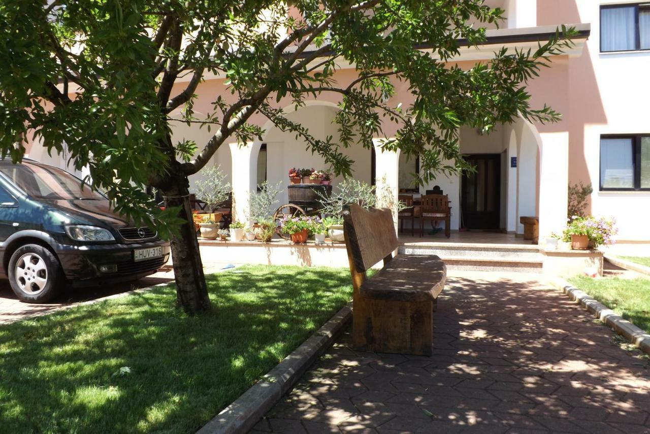 Apartmani Bubnic Umag Bagian luar foto